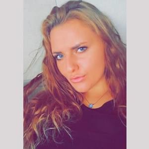 Meet your Posher, Maddie